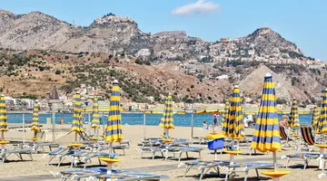 Baia Sporting & Villa Athena