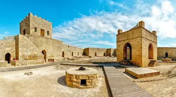 Baku - Mit szklanych domów