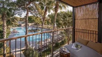 BALMY BEACH RESORT