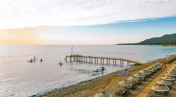 Balmy Beach Resort