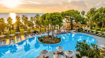 Balmy Beach Resort