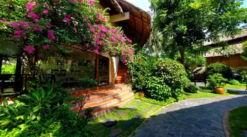 BAMBOO VILLAGE BEACH RESORT & SPA