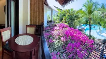 BAMBOO VILLAGE BEACH RESORT & SPA