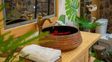 BAMBOO VILLAGE BEACH RESORT & SPA
