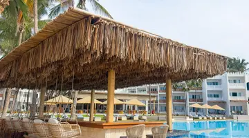 Bamburi Beach Hotel*****