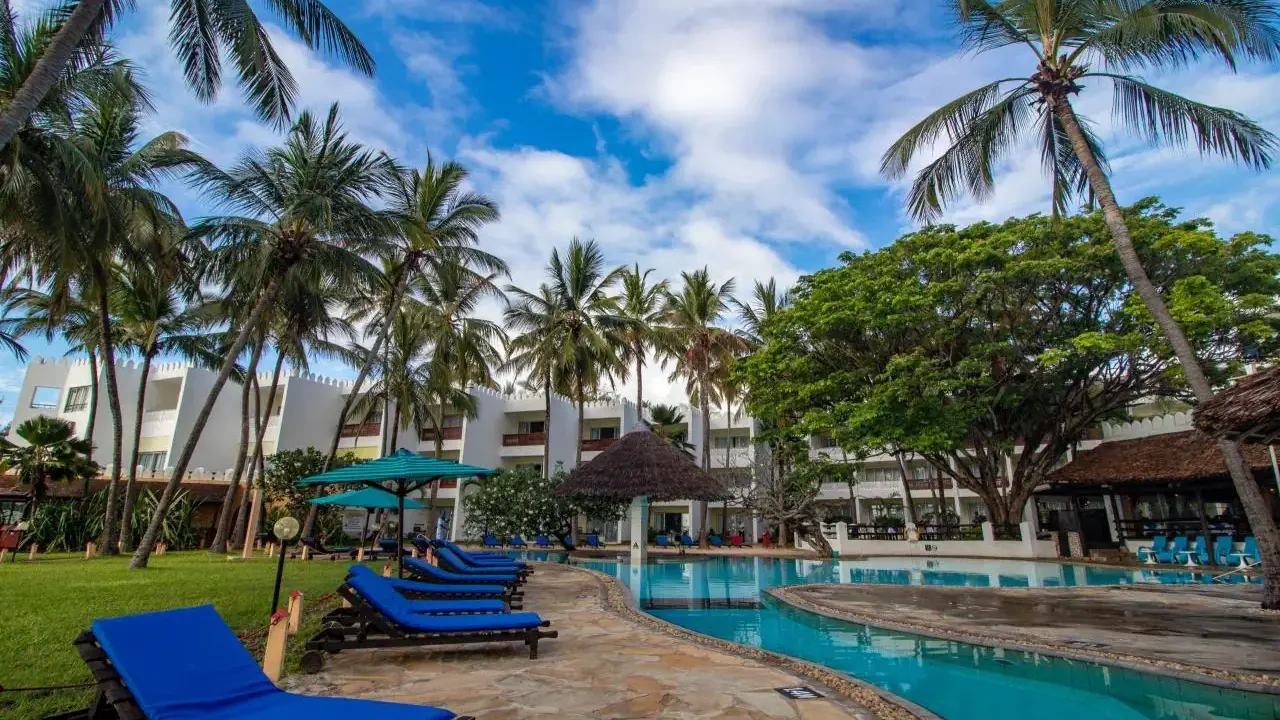 BAMBURI BEACH HOTEL