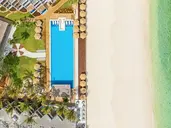 Bamburi Beach Hotel*****