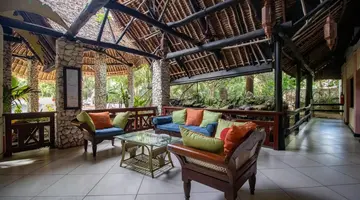 BAMBURI BEACH HOTEL