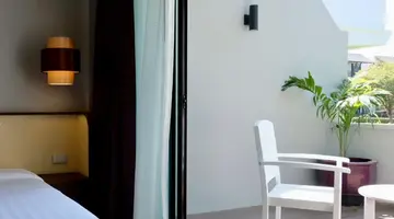 Bangsaen Heritage Hotel