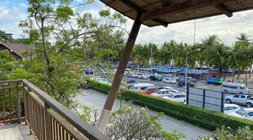 Bangsaen Heritage Hotel