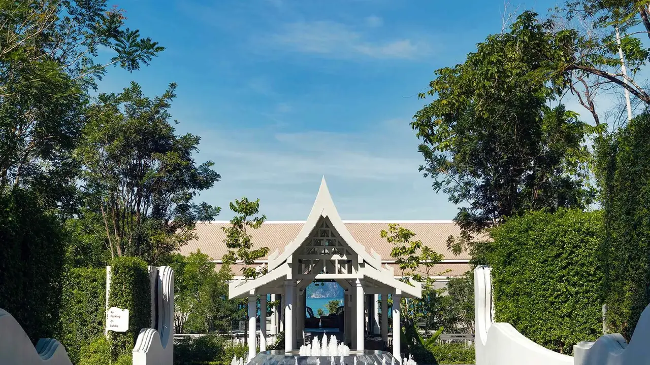 BANYAN TREE KRABI