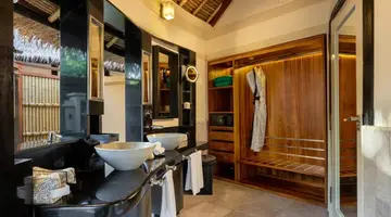BANYAN TREE VABBINFARU
