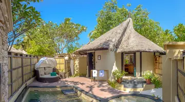 BANYAN TREE VABBINFARU