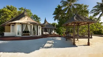 BANYAN TREE VABBINFARU