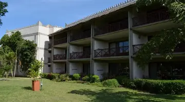 BAOBAB BEACH RESORT & SPA