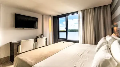 Barcelo Hamilton