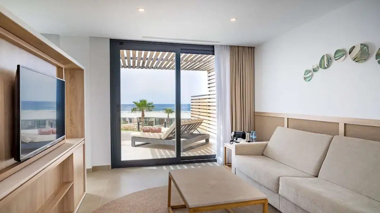 Barcelo Nura