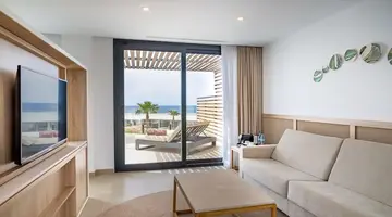 Barcelo Nura