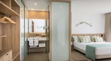 Barcelo Nura