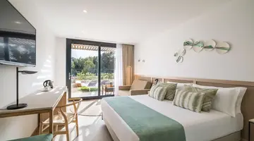 Barcelo Nura