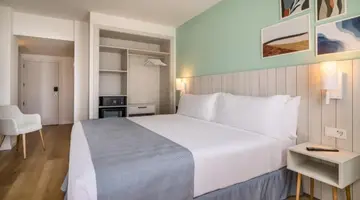 Barcelo Ponent Beach