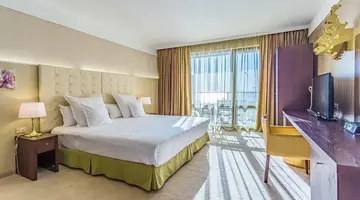 Barcelo Royal Beach