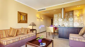 BARCELO ROYAL BEACH