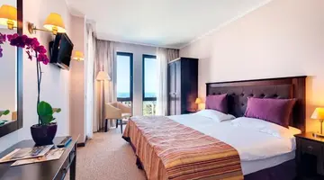 Barcelo Royal Beach