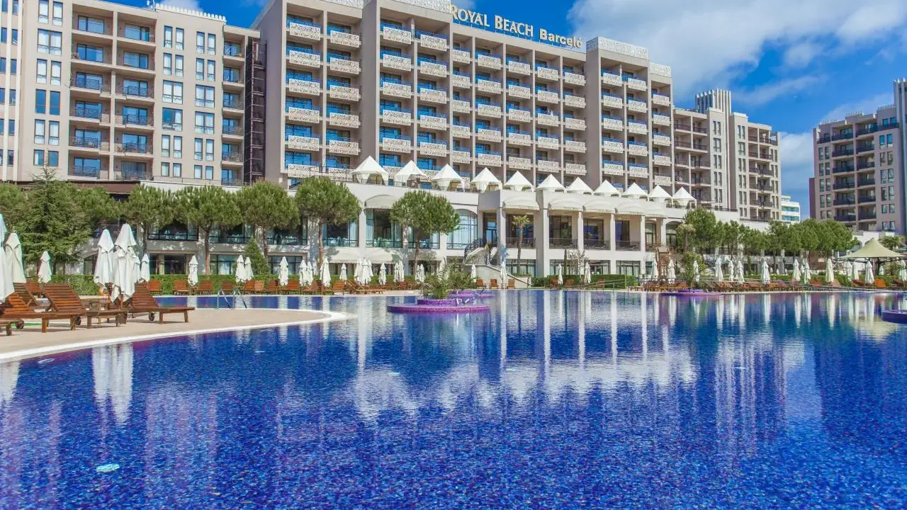 BARCELO ROYAL BEACH