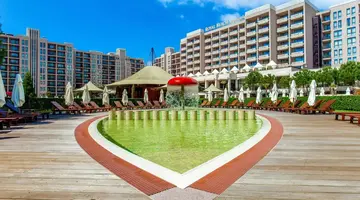 Barcelo Royal Beach