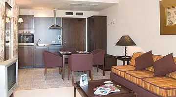 Barcelo Royal Beach