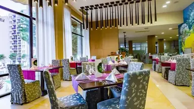 Barcelo Royal Beach