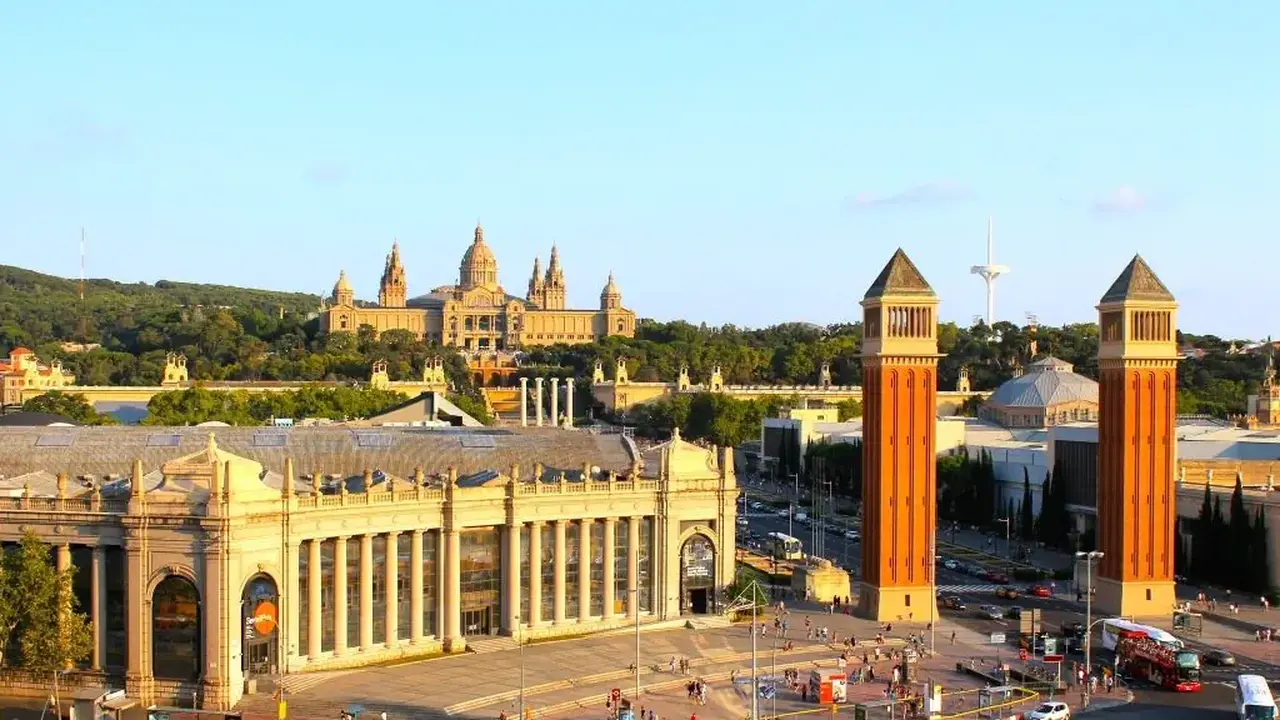 Barcelona - Poczuj magię miasta! - 4 dni