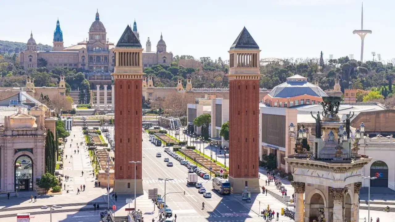 Barcelona - Poczuj magię miasta! - 4 dni