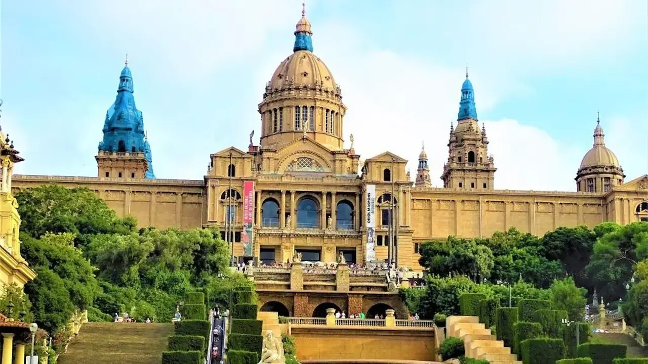 Barcelona - Poczuj magię miasta! - 4 dni