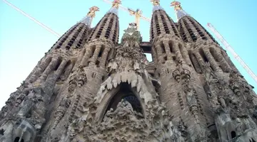 BARCELONA - Zwiedzaj i wypoczywaj - 8 DNI