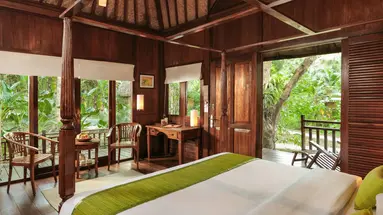 Barefoot Resort