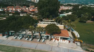 Batihan Beach Resort & Spa Ultra All Inc