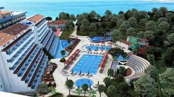Batihan Beach Resort & Spa Ultra All Inc
