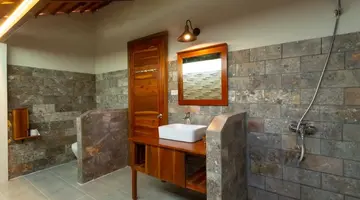 BAUHINIA RESORT