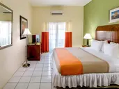 Bay Gardens Inn