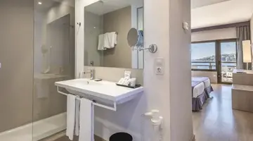 Be Live Adults Only Marivent