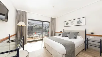 BE LIVE EXPERIENCE OROTAVA