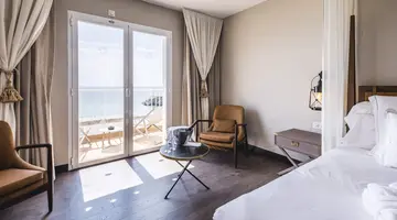 BE LIVE LA CALA BOUTIQUE (ADULTS ONLY 16+)
