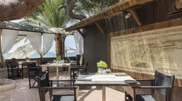 BE LIVE LA CALA BOUTIQUE (ADULTS ONLY 16+)