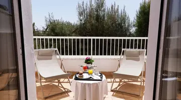 BE LIVE LA CALA BOUTIQUE (ADULTS ONLY 16+)