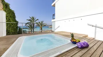 BE LIVE MARIVENT (ADULTS ONLY 16+)