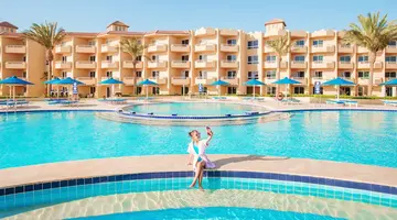 BEACH ALBATROS RESORT