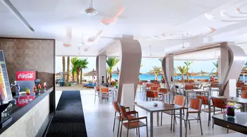 BEACH ALBATROS RESORT