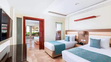 BEACH ALBATROS RESORT